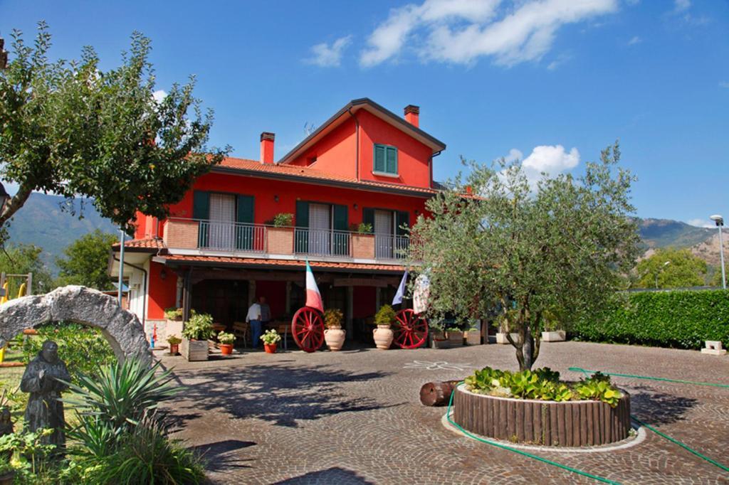 Azienda Agrituristica Pericle Montella Eksteriør billede